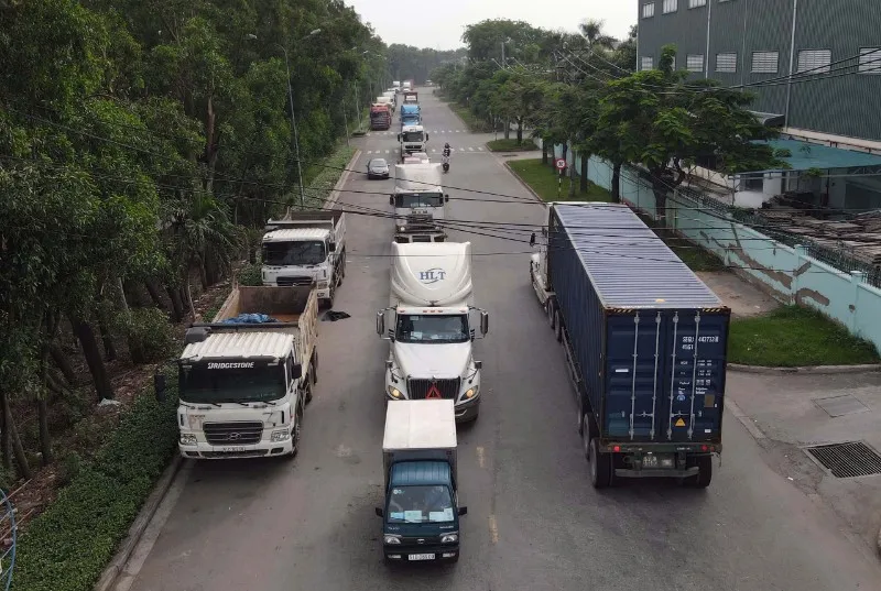Tầm quan trọng của vận chuyển hàng hóa bằng đường bộ